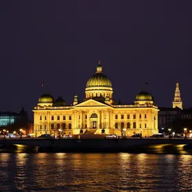 iluminação pontos históricos Dia Internacional da Mulher