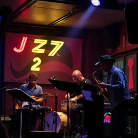 Lugares para ouvir jazz em SP