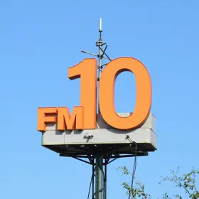 Antena 10 FM